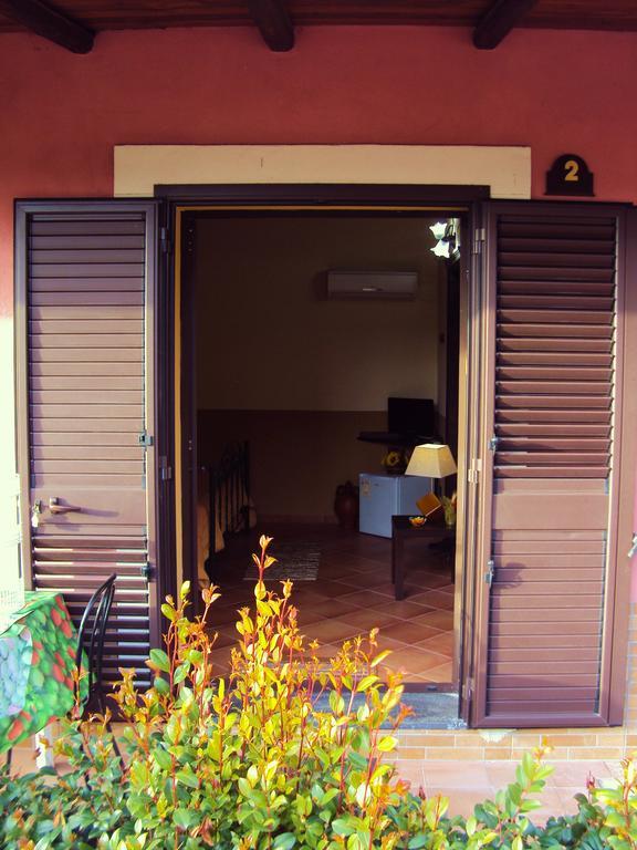 Agriturismo Il Pozzo Antico Mascali Bilik gambar